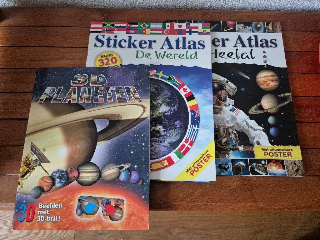 3d planeten, stickeratlas heelal en wereld, Onbekend, Ophalen of Verzenden, Zo goed als nieuw, Natuurwetenschap