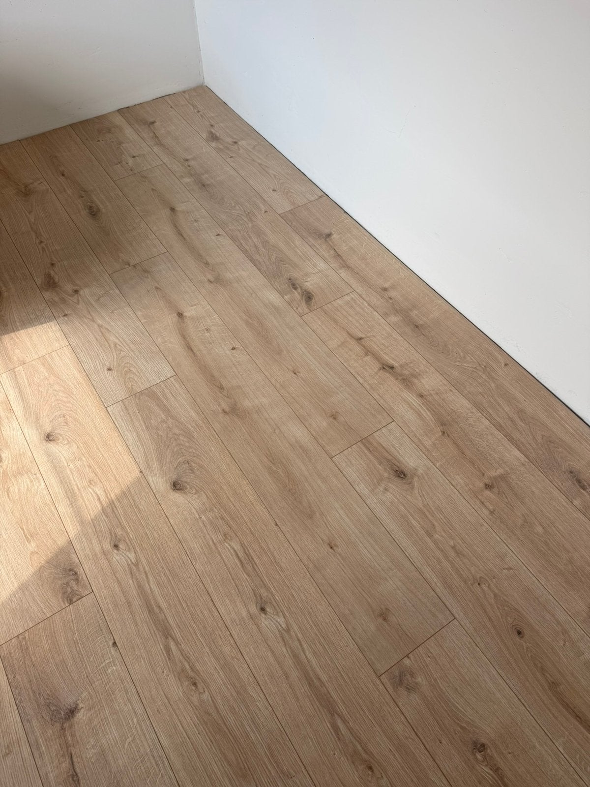 Laminaat DM lions 8MM v4 rimini, Ophalen, 50 tot 150 cm, Zo goed als nieuw, 10 m² of meer
