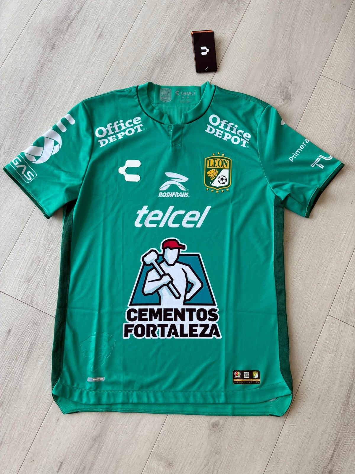 Origineel shirt Club Leon (Mexico) maat M, Maat M, Ophalen of Verzenden, Nieuw, Shirt