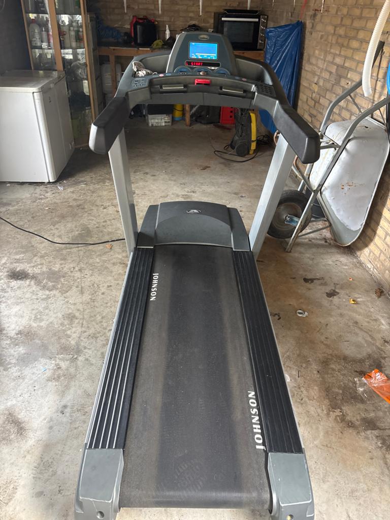 Johnson T8000 Pro Loopband - Professionele Kwaliteit, Ophalen, Gebruikt, Metaal, Loopband