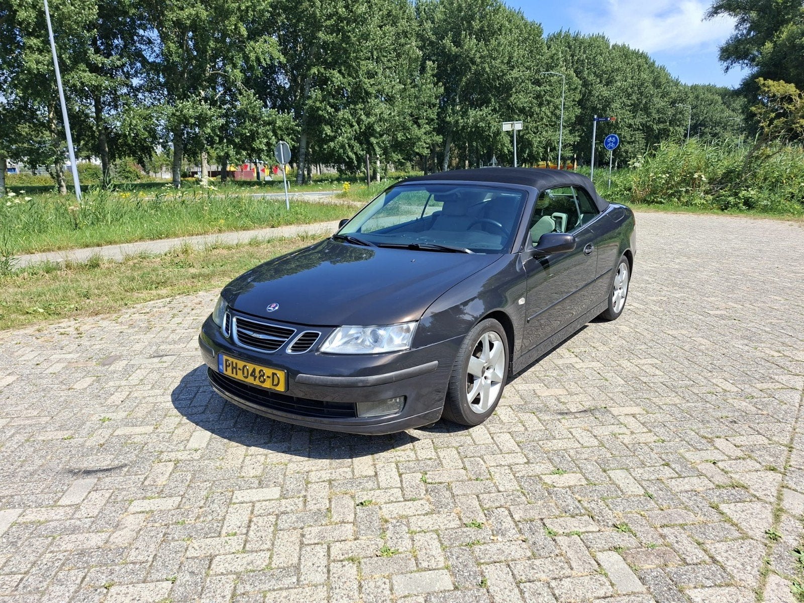 Saab 9-3 1.8 T 110KW Cabrio AUT 2006 Zwart vector, 1998 cc, Beige, 4 cilinders, Cabriolet