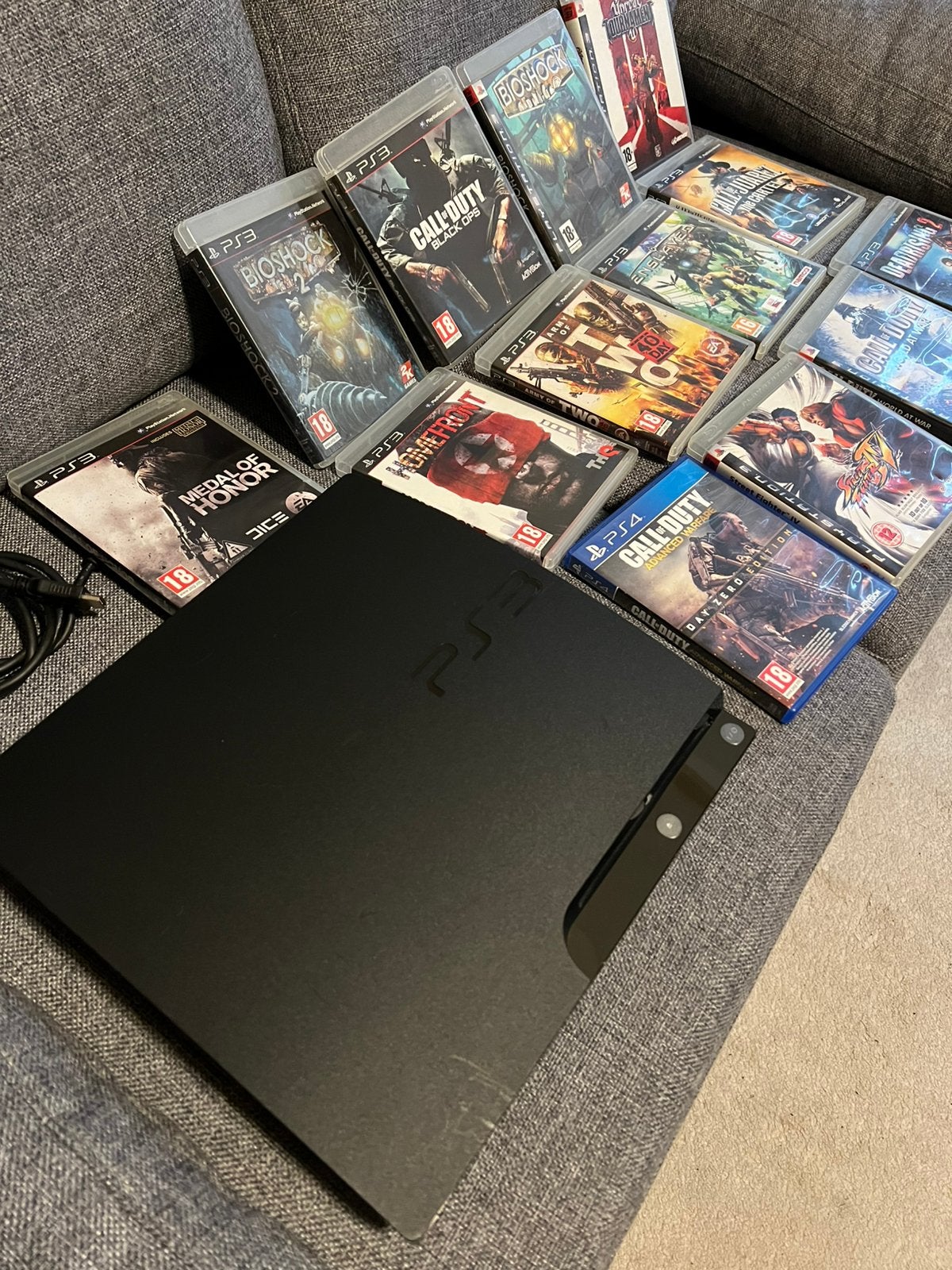 Playstation 3 Slim Defect + dertien games (m2456988195) — Spelcomputers ...