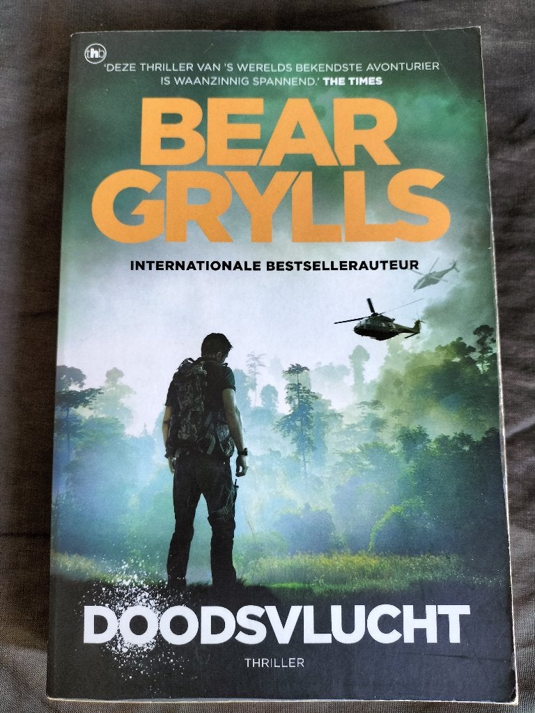 Bear Grylls - Doodsvlucht, Ophalen of Verzenden, Zo goed als nieuw, Bear Grylls