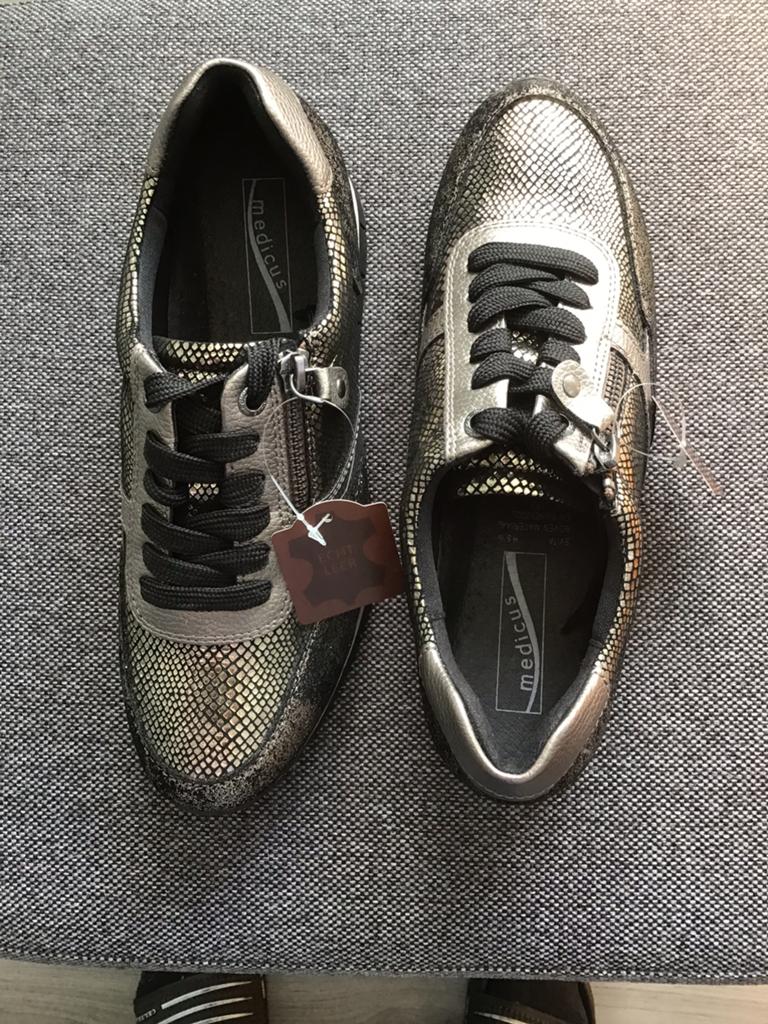Medicus schoenen, Ophalen, Zo goed als nieuw, Zwart