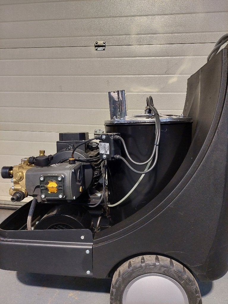 Professionele hogedrukreiniger warmwater 230V, Alberti, Nieuw, Ophalen of Verzenden, Met regelbare waterdruk