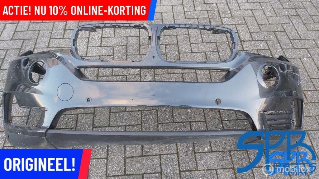 Voorbumper BMW X5 F15 VOOR BUMPER 4X PDC SPOILER 51117294480, Gebruikt, Voor, Ophalen of Verzenden, Bumper
