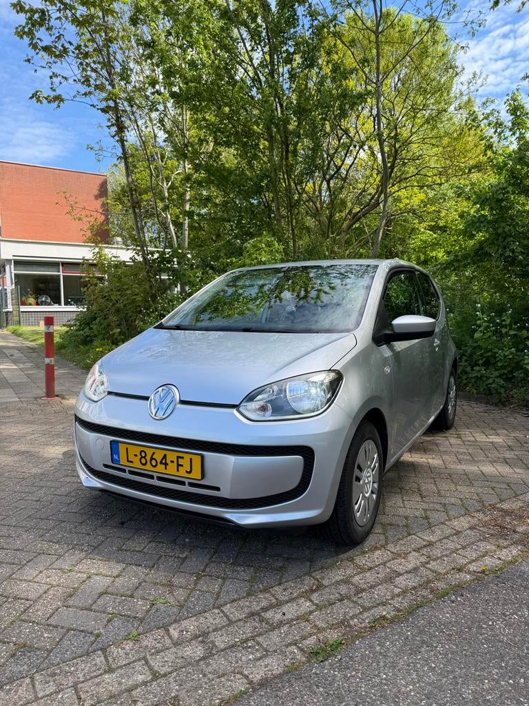 Volkswagen up! 1.0 44KW 2013 Grijs, Auto's, Volkswagen, Particulier, up!, Benzine, A, Hatchback, Handgeschakeld, Geïmporteerd