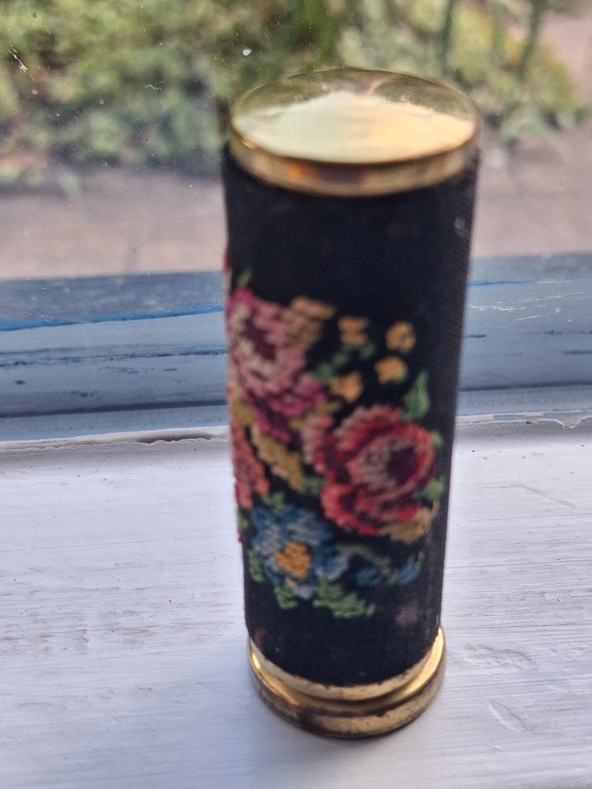 Vintage lipstickhouder met borduursel handgemaakt, Antiek en Kunst, Ophalen of Verzenden