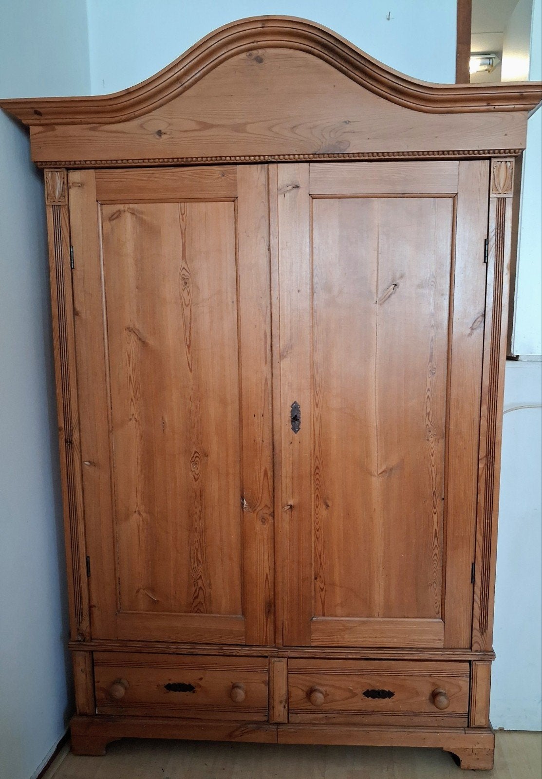 Antieke grenen kledingkast met lades, Antiek en Kunst, Ophalen