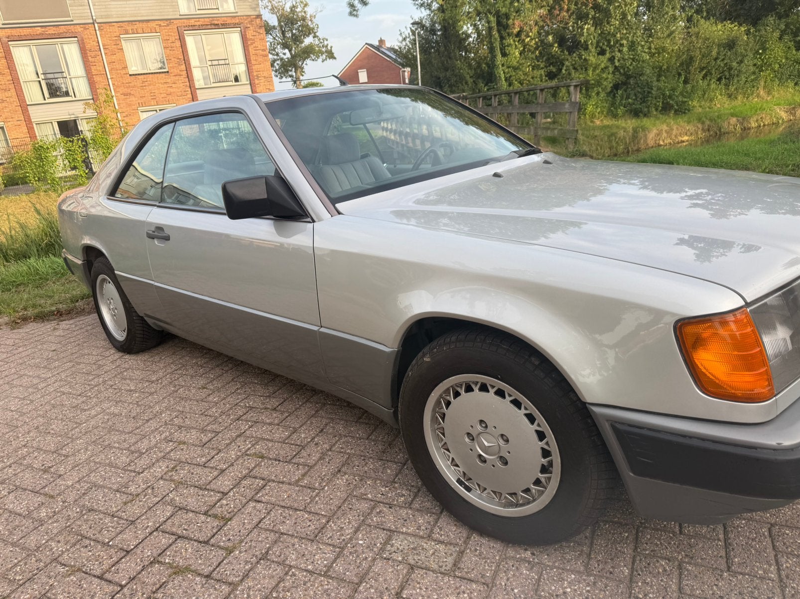 W124 Mercedes 300 CE 1987, foto 5