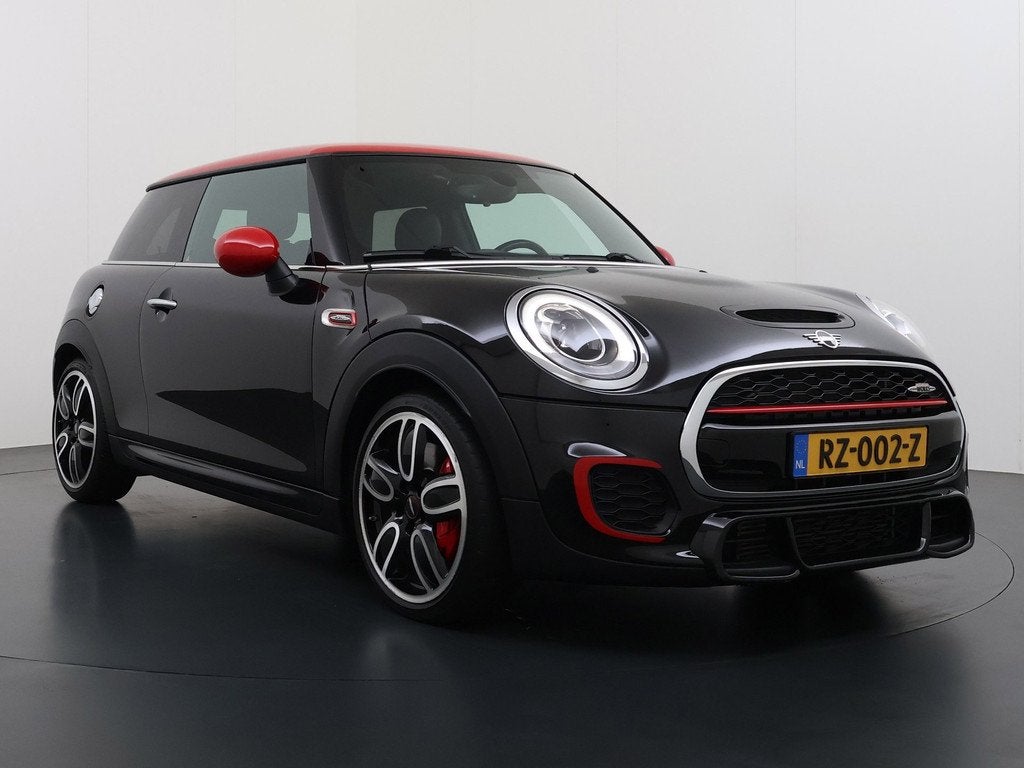 Mini Mini 2.0 John Cooper Works Chili Automaat Navi, Auto's, Mini, 1998 cc, Gebruikt, 4 cilinders, 4 stoelen
