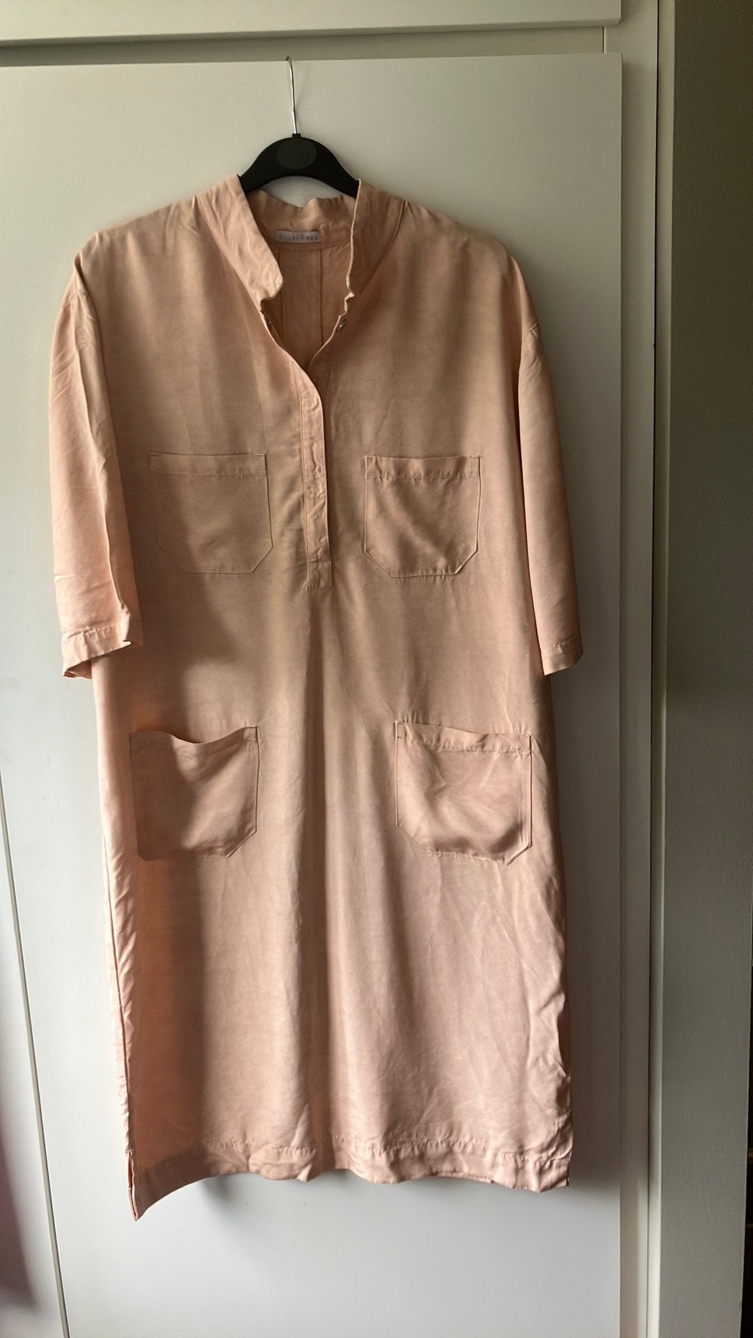 Trix en Rees. Poederroze jurk. Korte mouwen. XL/XXL, Maat 46/48 (XL) of groter, Ophalen of Verzenden, Zo goed als nieuw, Roze