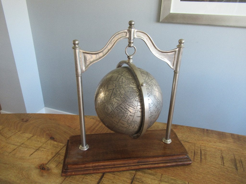 Hangende Desktop wereldbol Globe aarde zilverkleurig + Hout, Ophalen of Verzenden, Zo goed als nieuw, Metaal, Antieke wereldbol