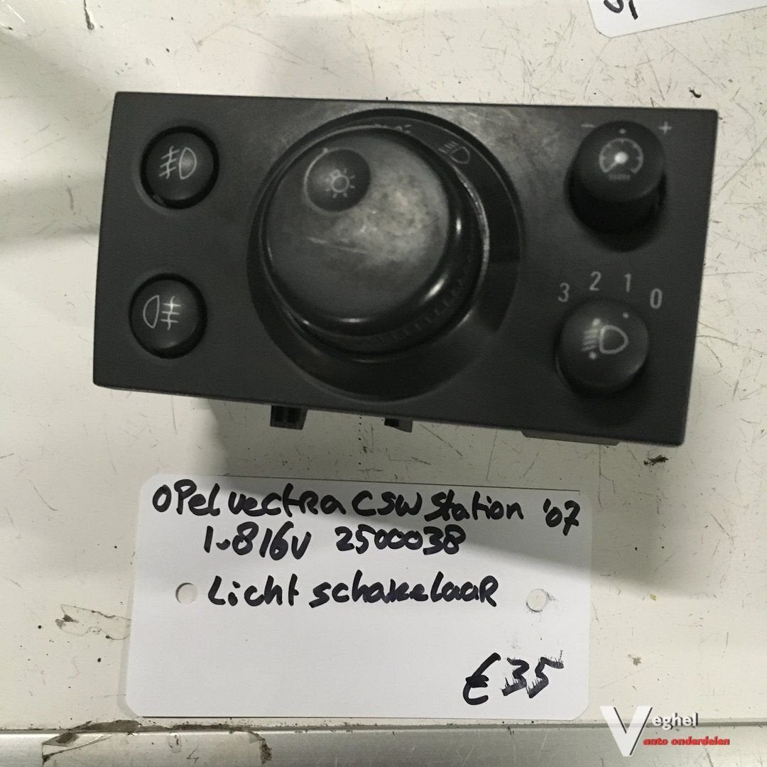 Opel Vectra C 1.8 16v station 2007 Wagennr 2500038  Lichtsch