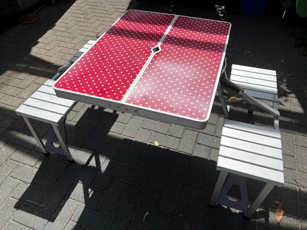 Inklapbare Campingtafel  Koffer aluminium, Caravans en Kamperen, Kampeermeubelen, Ophalen, Gebruikt, Campingtafel