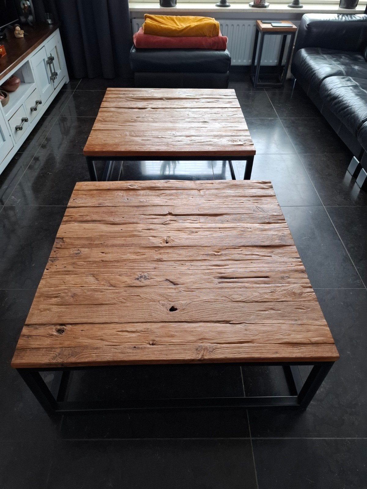 teakhouten salontafels met zwart metalen onderstel, Ophalen, 50 tot 100 cm, Vierkant, 50 tot 100 cm