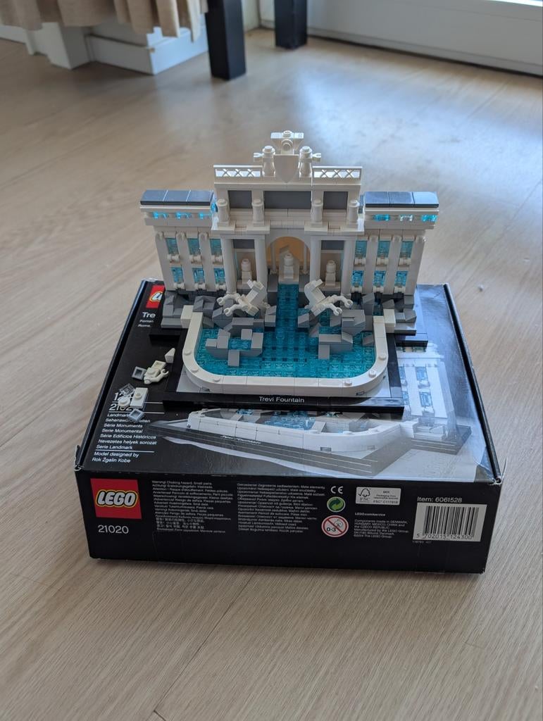 Lego Architecture Trevi fontein 21020, Kinderen en Baby's, Speelgoed | Duplo en Lego, Ophalen of Verzenden, Zo goed als nieuw
