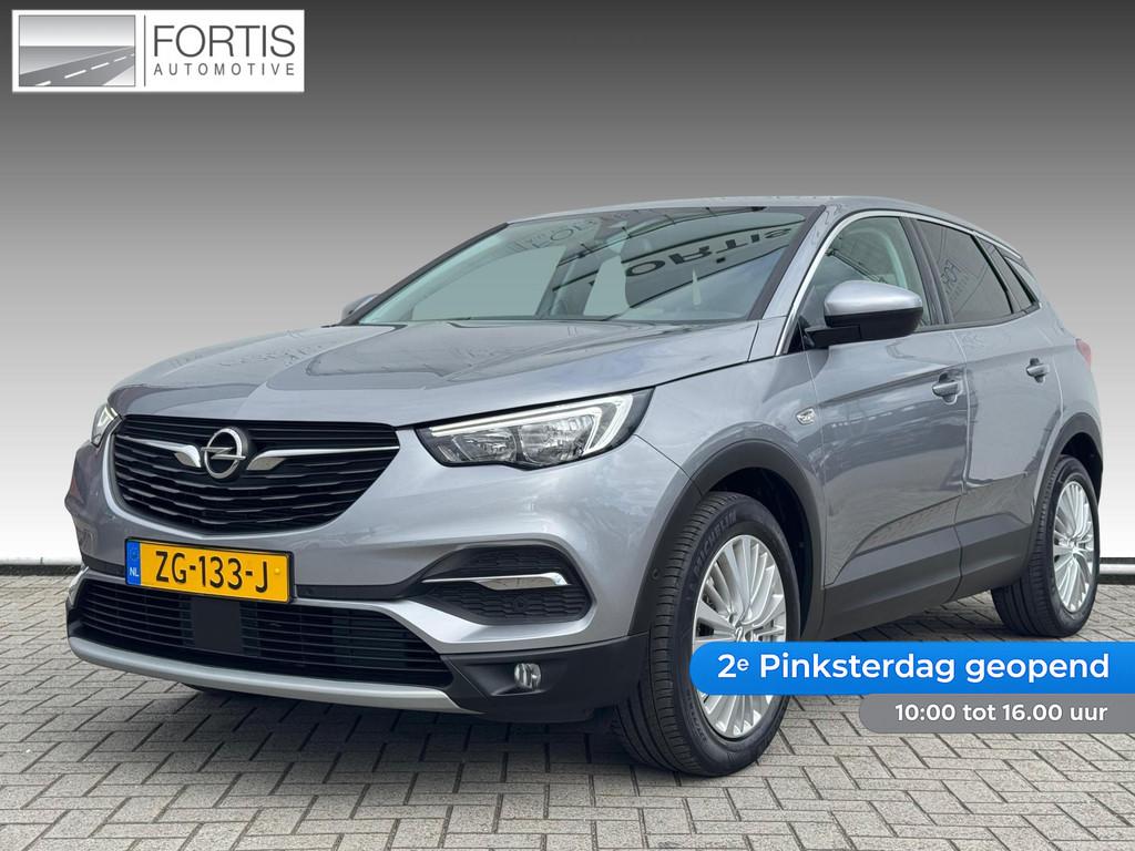 Opel Grandland X 1.2 Turbo Innovation NL-AUTO | NAVI | CARPL, Voorwielaandrijving, Gebruikt, 1199 cc, Leder en Stof