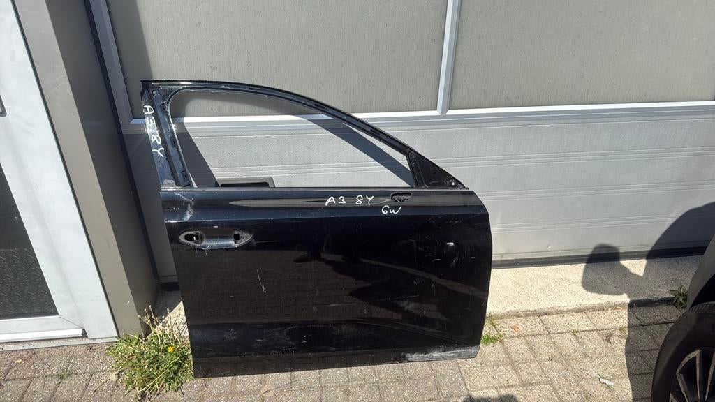 Audi a3 8y0 Portier rechts voor deur, Ophalen of Verzenden