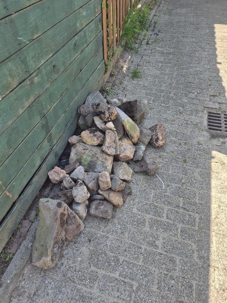 Kleine partij rotsen/keien, Ophalen, Overige materialen, Gebruikt, Kei
