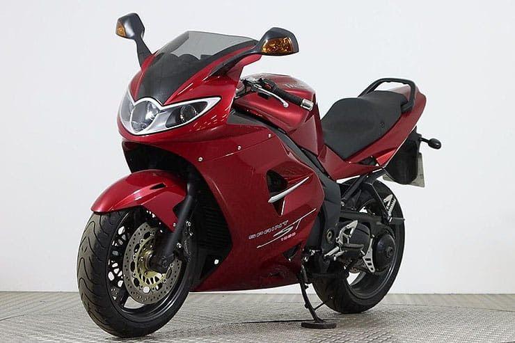 TAYOMOTO Motor & Onderhoud, Motoren, Ophalen