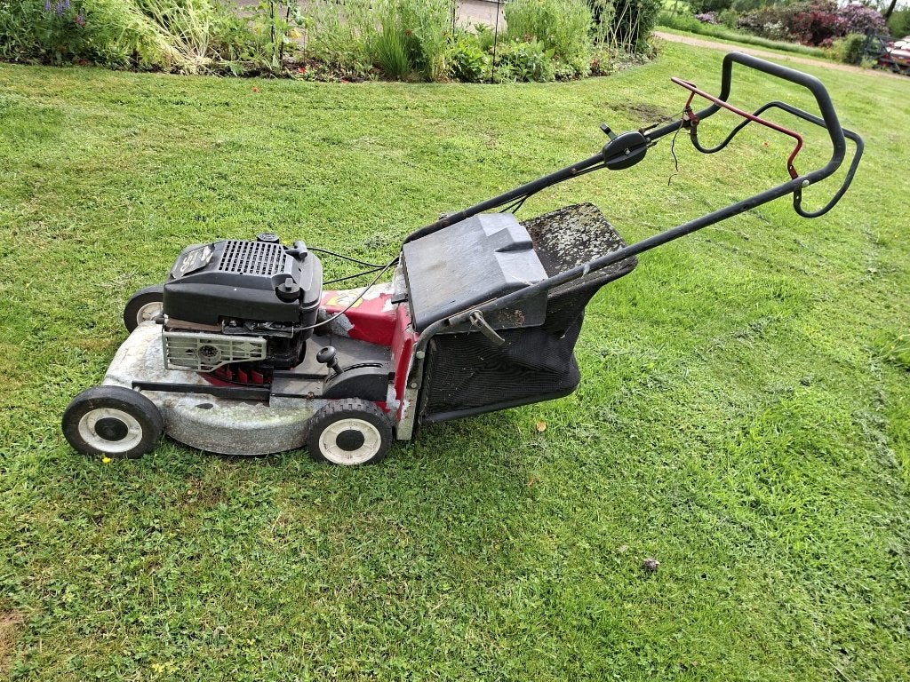 Benzine grasmaaier Briggs & Stratton Quantum XTE 50, Ophalen, Cirkelmaaier, Gebruikt, Opvangbak
