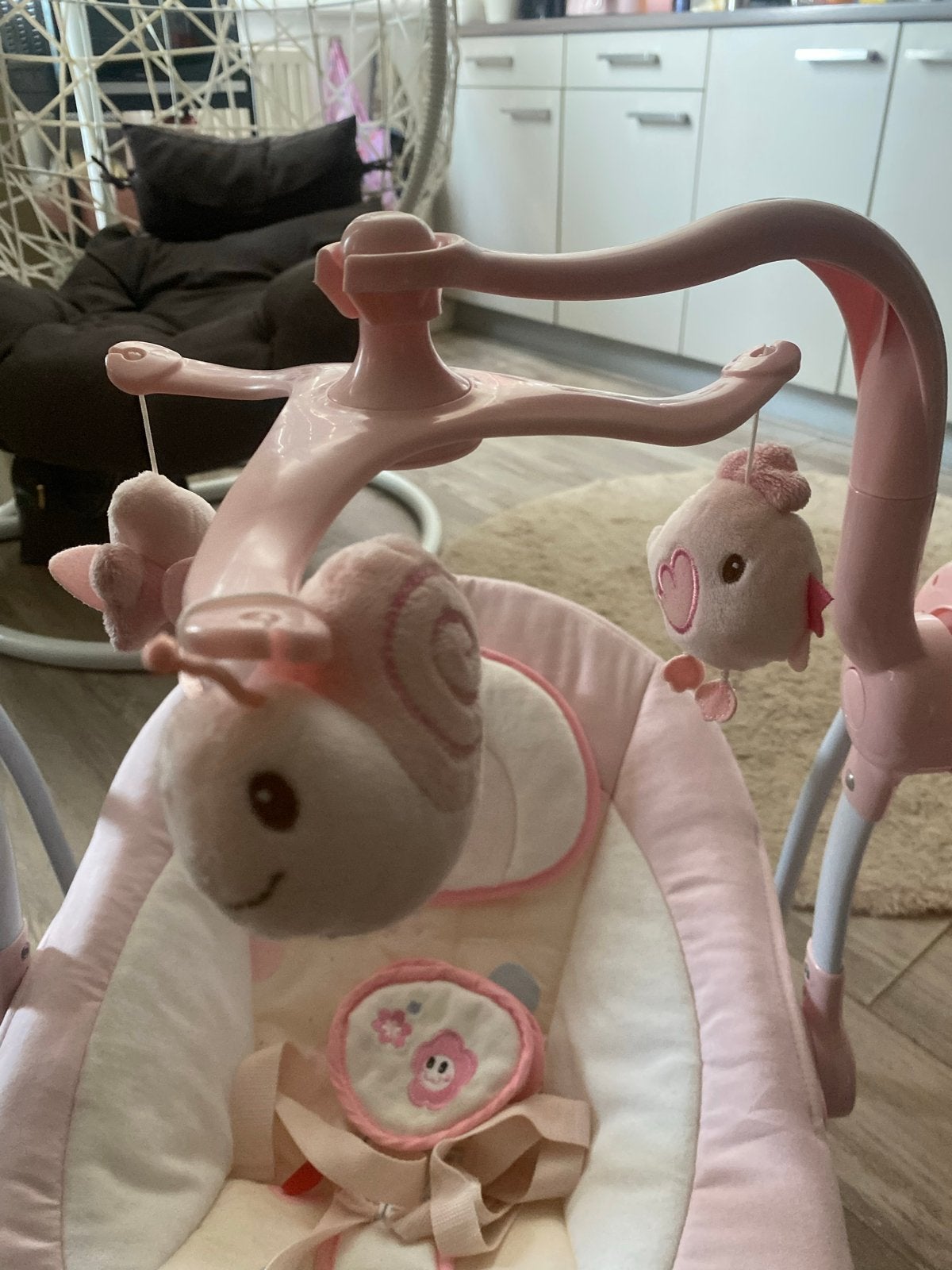 Roze Cangaroo wipstoeltje met speelmobiel, Overige merken, Wipstoel, Ophalen of Verzenden, Met gordel(s) of riempje(s)