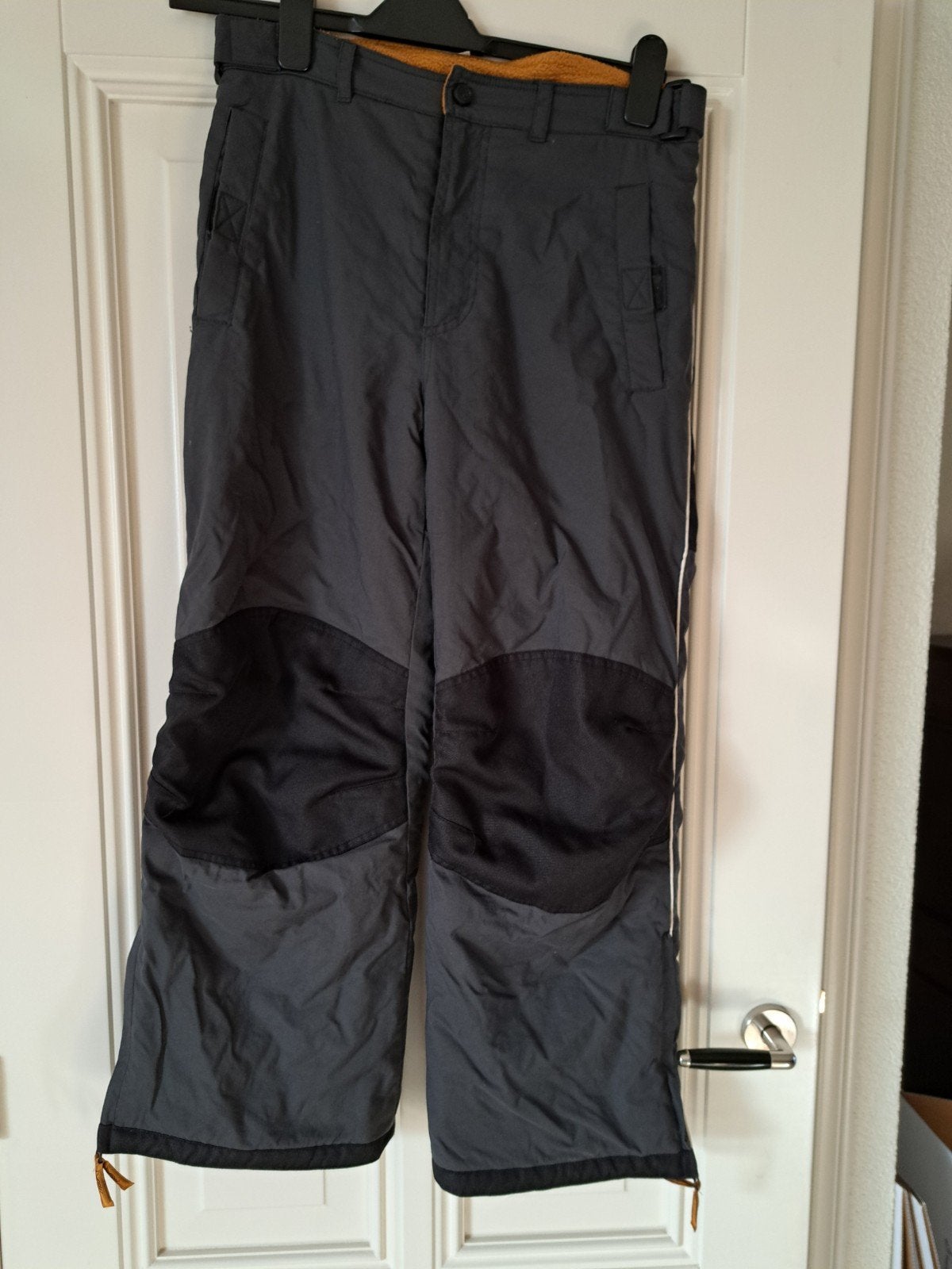 SKIBROEK MAAT 146 DONKER GRIJS MERK ZIE FOTO, Overige merken, 100 tot 140 cm, Ophalen of Verzenden, Zo goed als nieuw