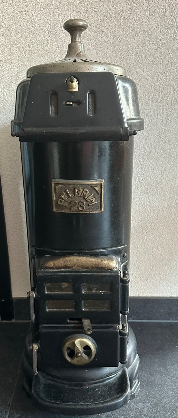 Vintage gietijzeren kachel pelgrim 26 brocante/decoratie, Ophalen