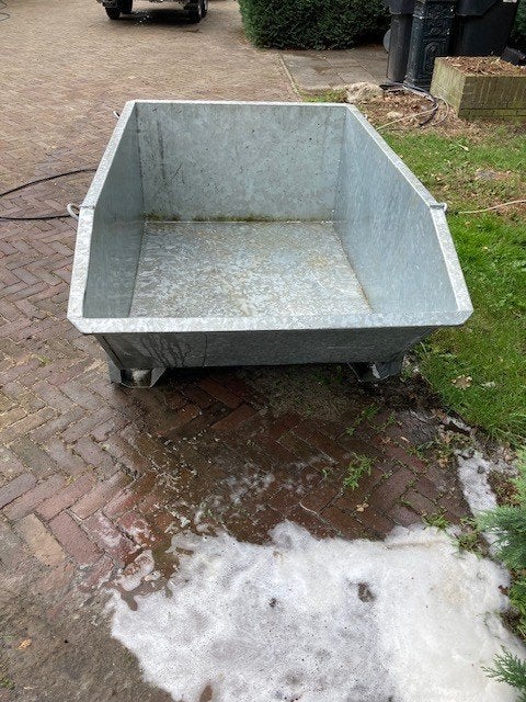 Puinbak z.g.a.n., Ophalen, Hijswerktuig
