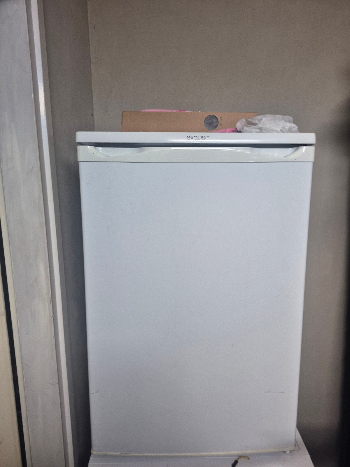tafelmodel koelkast te koop, Witgoed en Apparatuur, Koelkasten en IJskasten, Minder dan 75 liter, Ophalen, Met vriesvak, Minder dan 85 cm