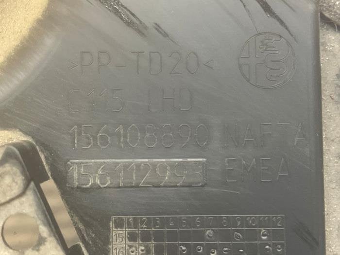 Dashboard deel van een Alfa Romeo Giulia, Gebruikt, -, Verzenden, -
