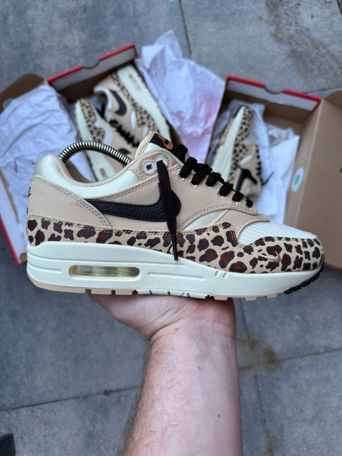 Nike Air Max 1 Leopard Sesame maat 40 Nieuw, Kleding | Dames, Schoenen, Overige kleuren, Nieuw, Ophalen of Verzenden, Sneakers of Gympen