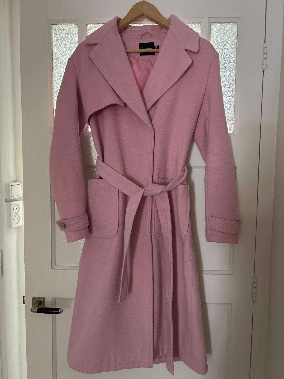 Roze Boohoo tussenjas, maat 34 (XS), Ophalen of Verzenden, Zo goed als nieuw, Maat 34 (XS) of kleiner, Roze