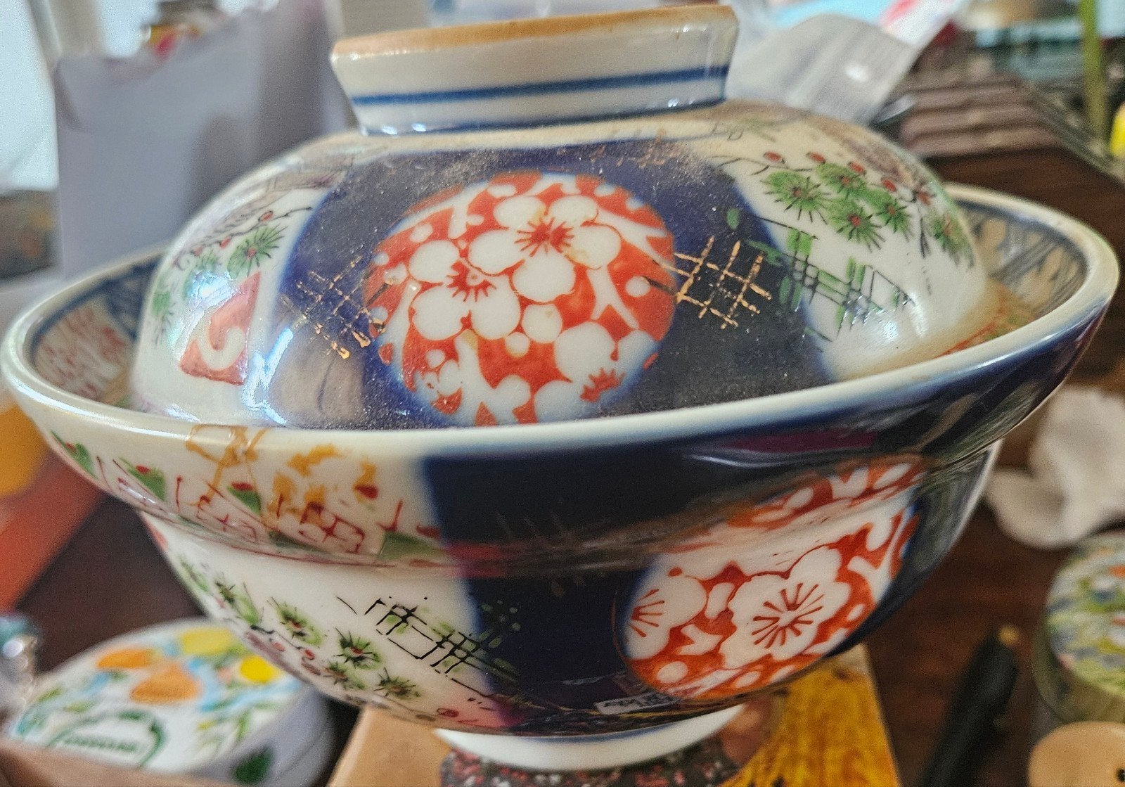 Antieke Chinese kom met deksel en borden, handgeschilderd, Ophalen of Verzenden