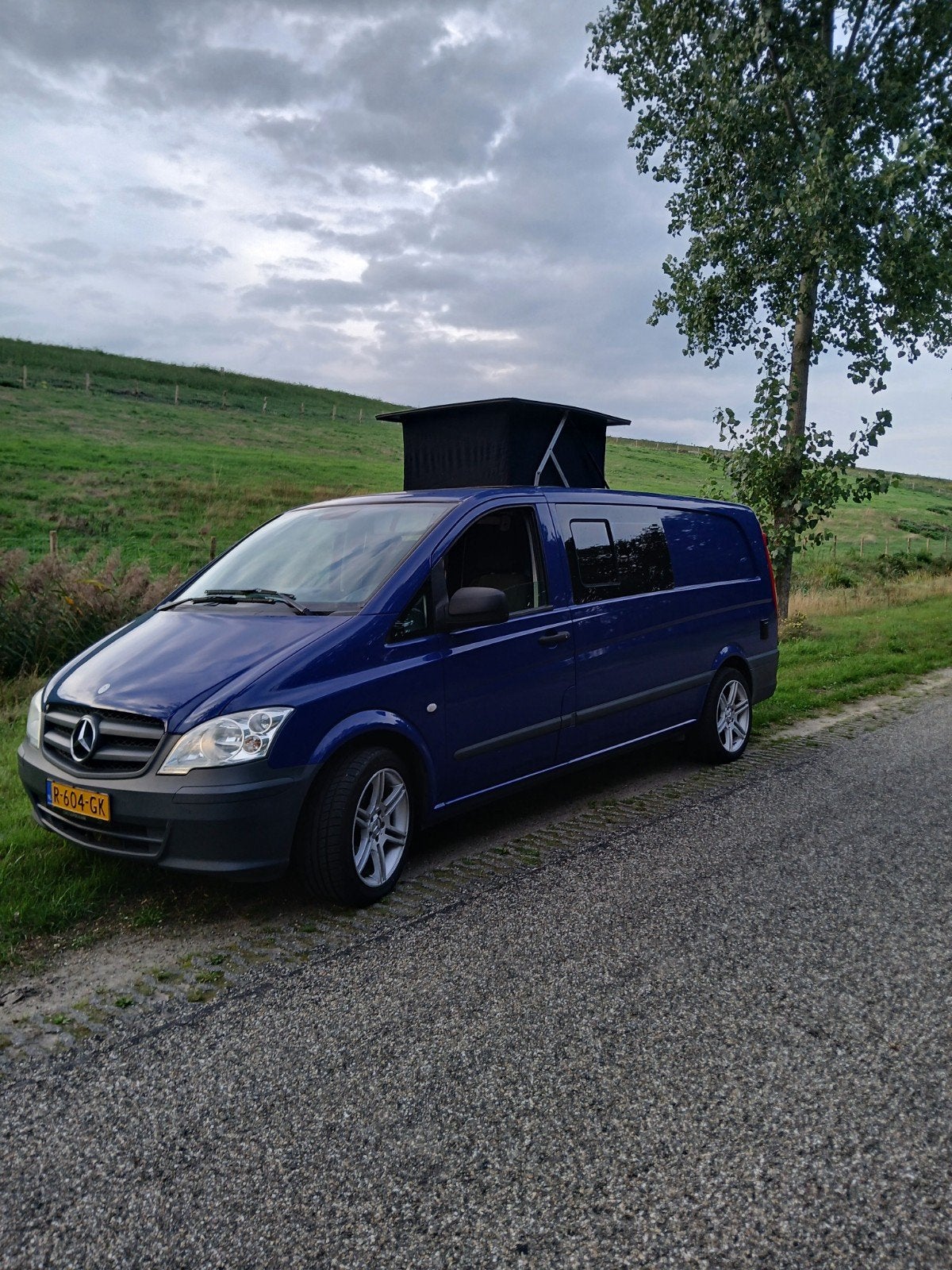 Mercedes-Benz Mercedes 2012 Blauw camper, Caravans en Kamperen, Campers, Automaat, Chemisch toilet, Buscamper of Camperbus, Mercedes-Benz