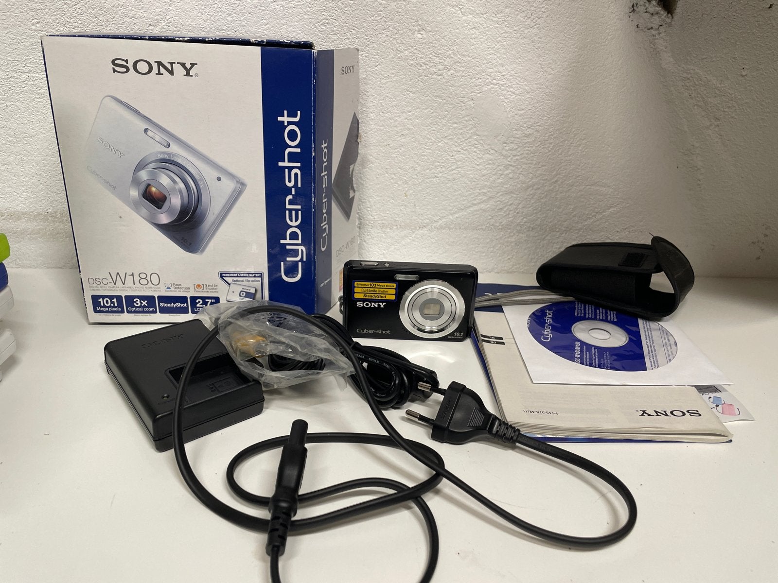 Sony Cyber-shot DSC-W180 Compactcamera - Zonder geheugenkaar, Ingebouwde flitser, Ophalen of Verzenden, Zo goed als nieuw, Compactcamera