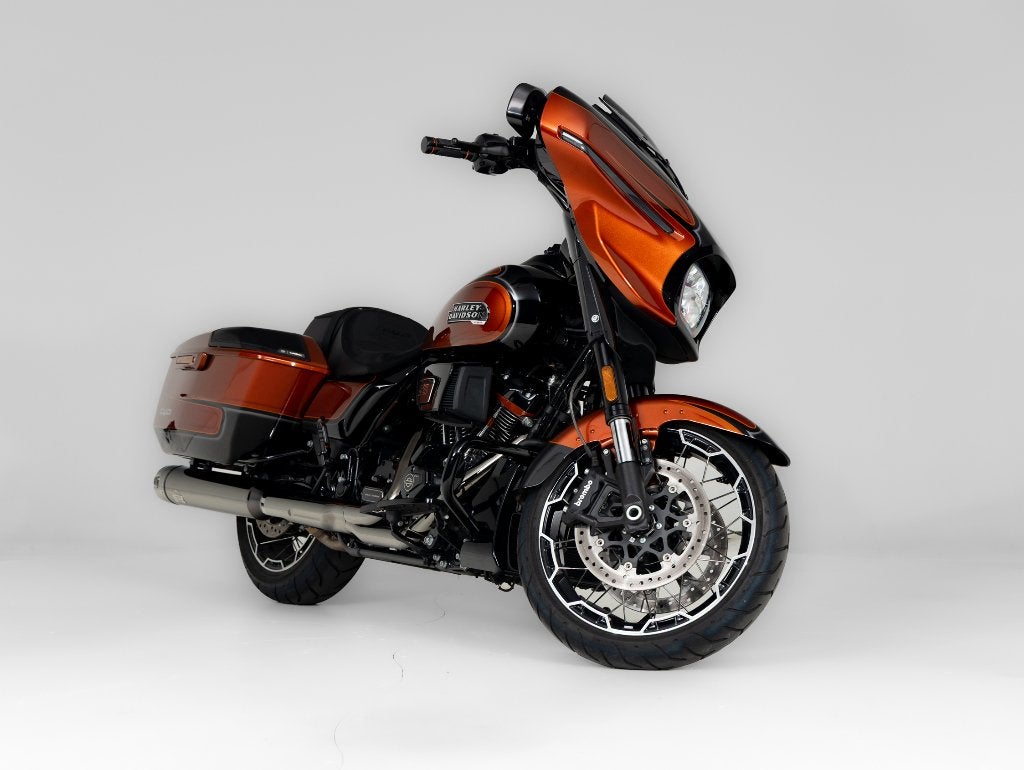 Harley-Davidson Street Glide CVO Gunslinger Whiskey Neat, Motoren, 2 cilinders, Gebruikt, Particulier, Meer dan 35 kW