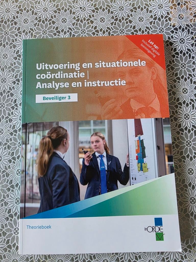 Boek voor de opleiding beveiliger niveau 3, Boeken, Ophalen of Verzenden, Beta, Nieuw, MBO