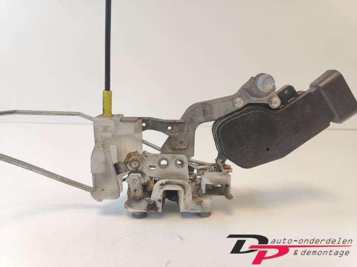Deurslot Mechaniek 4Deurs links-voor van een Peugeot 107, Gebruikt, -, -, Ophalen of Verzenden