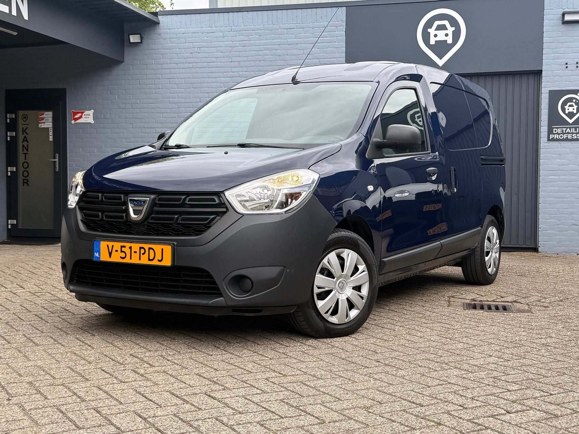 Dacia Dokker 1.3 TCe Benzine | Airco | 1e Eig. | Marge, Stof, Gebruikt, Zwart, 4 cilinders