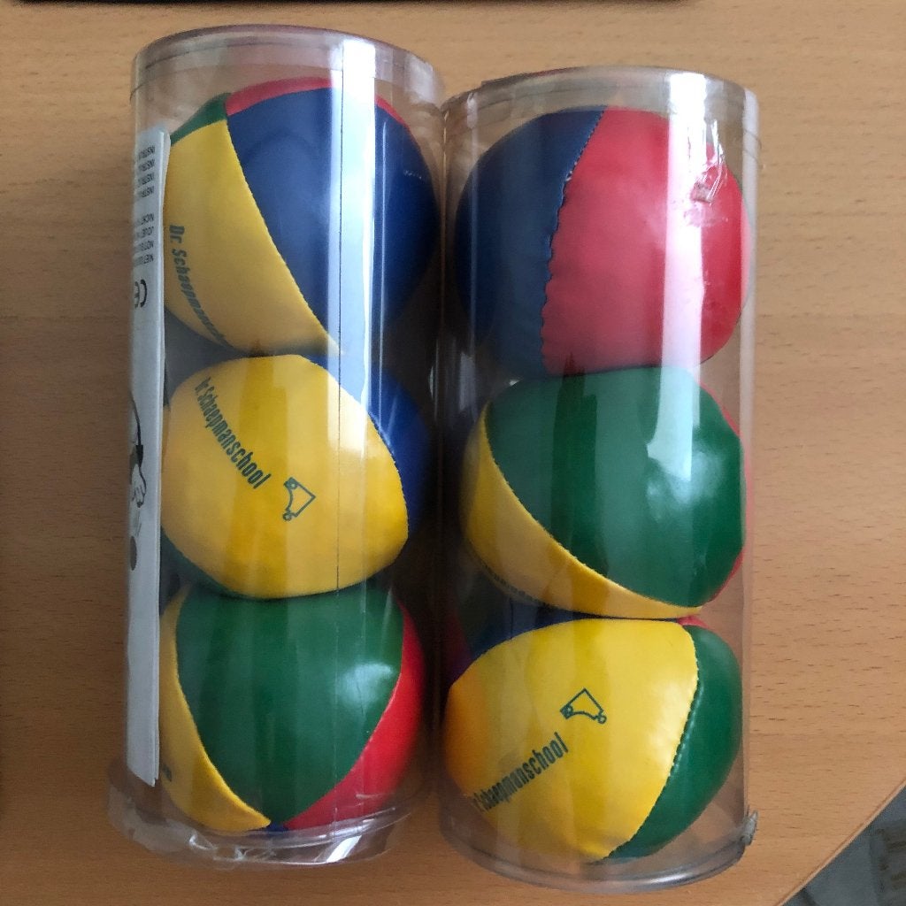 Circusballen groen/geel/blauw/rood 6 stuks., Ophalen of Verzenden, Zo goed als nieuw