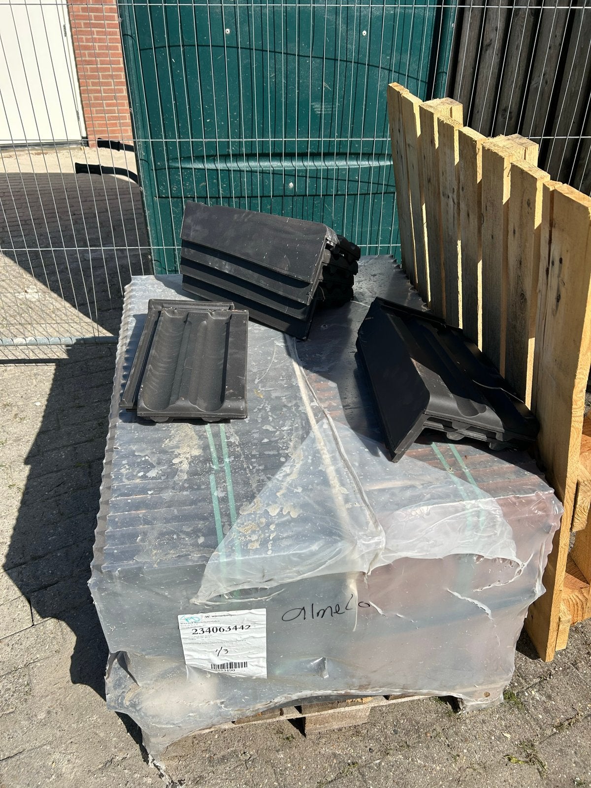 Koramic vlakke mulden dakpannen, Doe-het-zelf en Verbouw, Dakpannen en Dakbedekking, Steen of Klei, Zwart, Nieuw, Ophalen of Verzenden