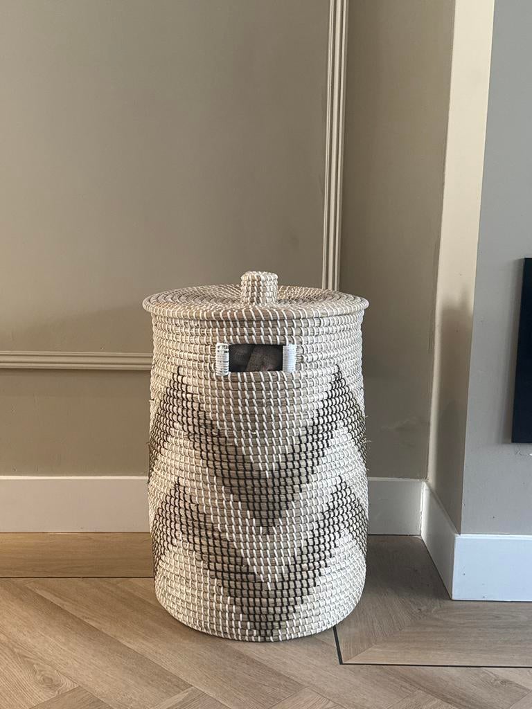 Kwantum mand met deksel en handvaten - 55x40 cm, Huis en Inrichting, Woonaccessoires | Schalen en Manden, Ophalen, Mand, Rond