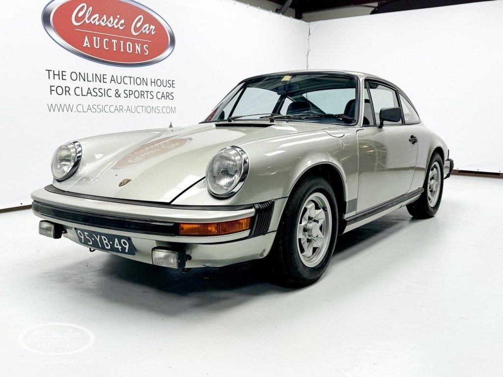 Porsche 911 2.7  - ONLINE AUCTION, Auto's, Oldtimers, Bedrijf, Porsche, Benzine, Coupé, Handgeschakeld, Geïmporteerd, Zilver of Grijs