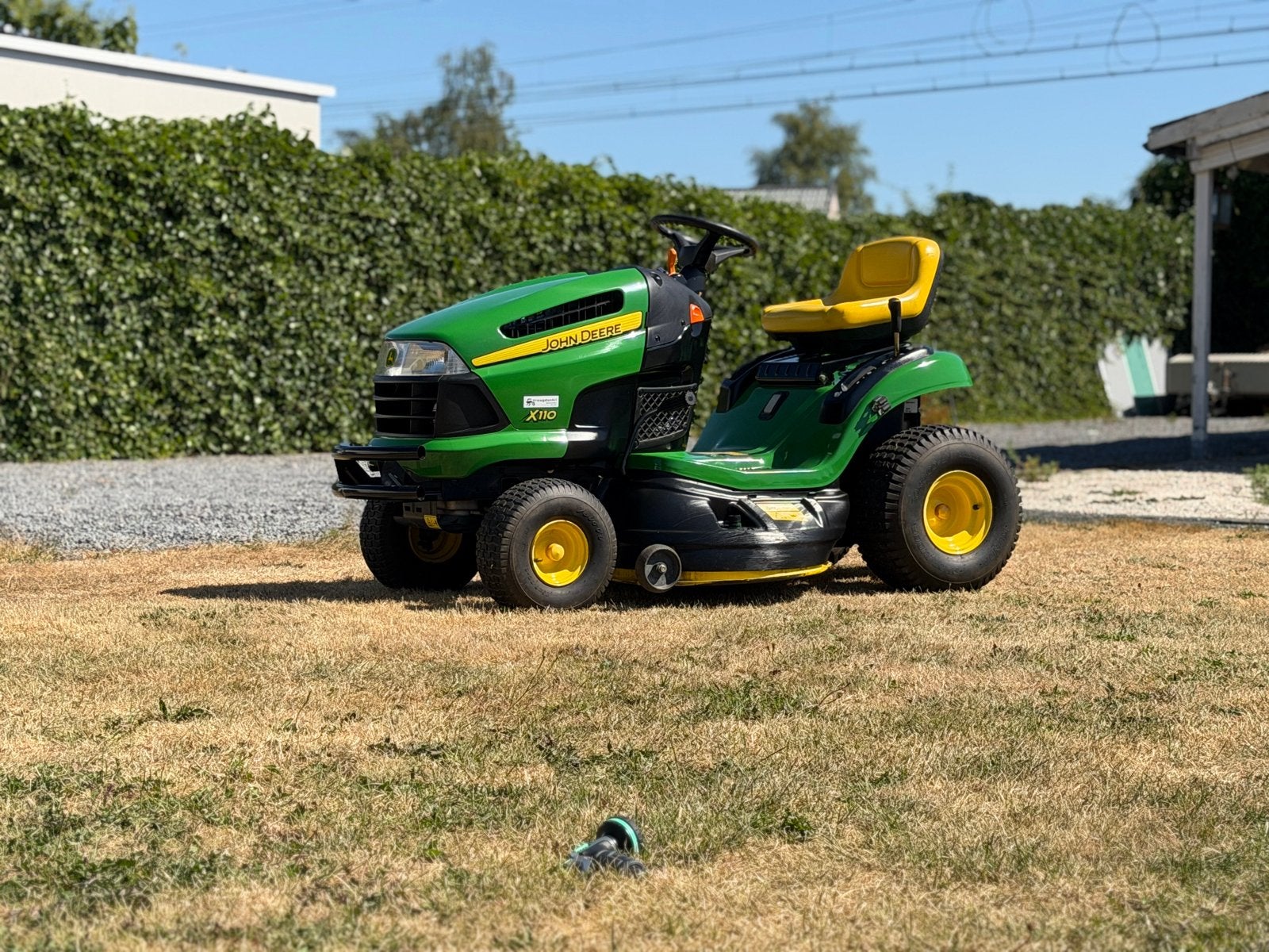 Zgan John Deere X110 18,5pk zitmaaier 140 uren, Ophalen of Verzenden, Zo goed als nieuw, Elektrische starter, 90 tot 120 cm
