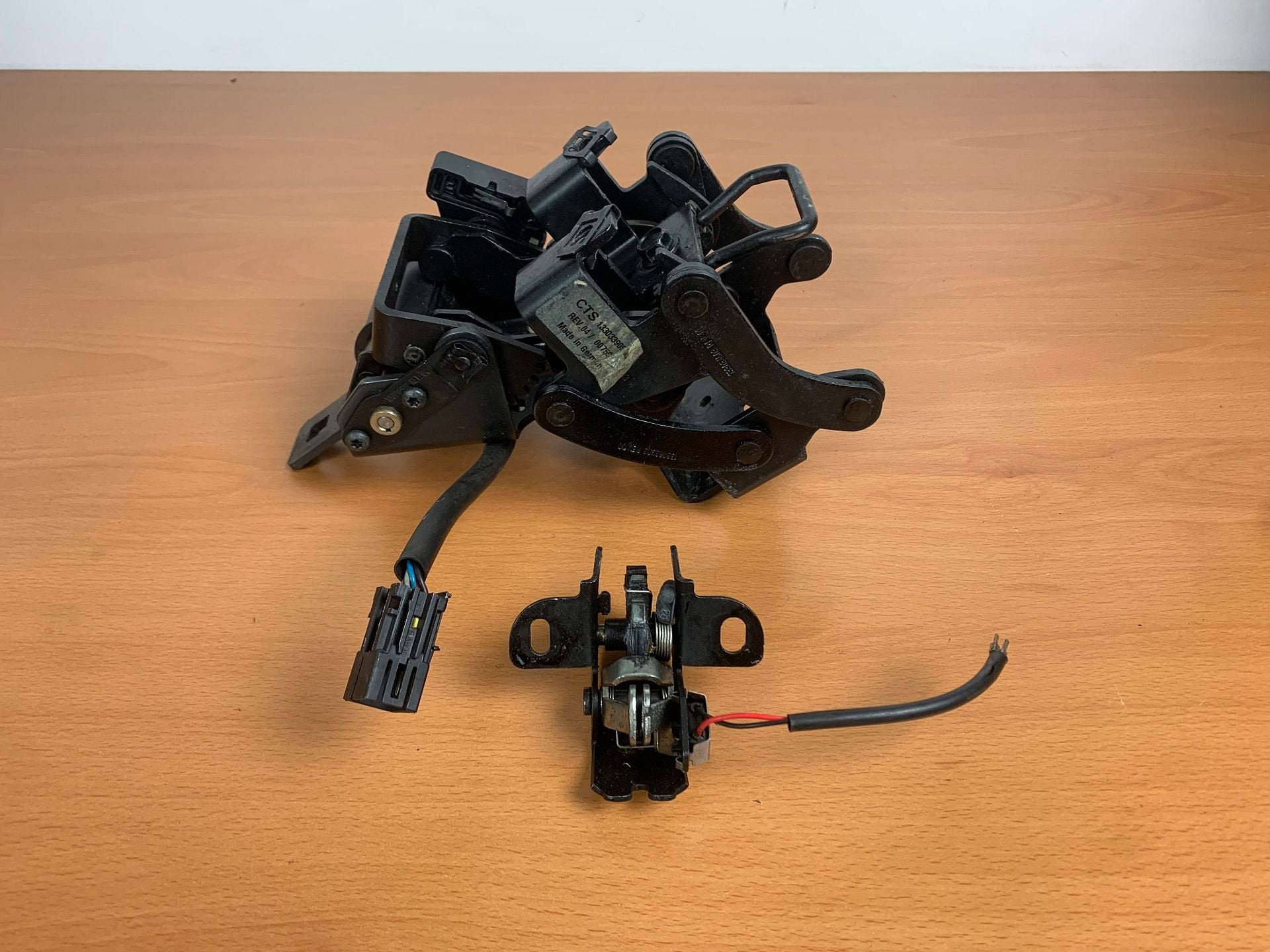 achterklep slotmechaniek opel astra H cabrio 2005 tot 2010, Auto-onderdelen, Gebruikt, -, -, Opel