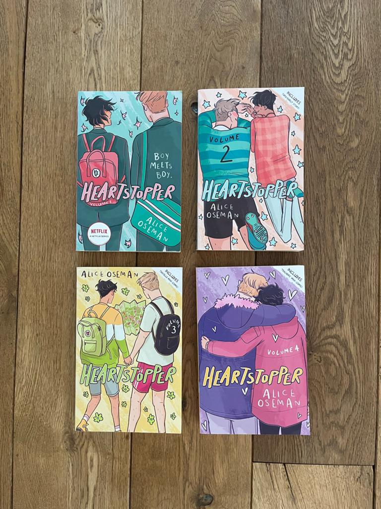 Heartstopper Boekenreeks - deel 1,2,3 en 4, Ophalen of Verzenden, Zo goed als nieuw