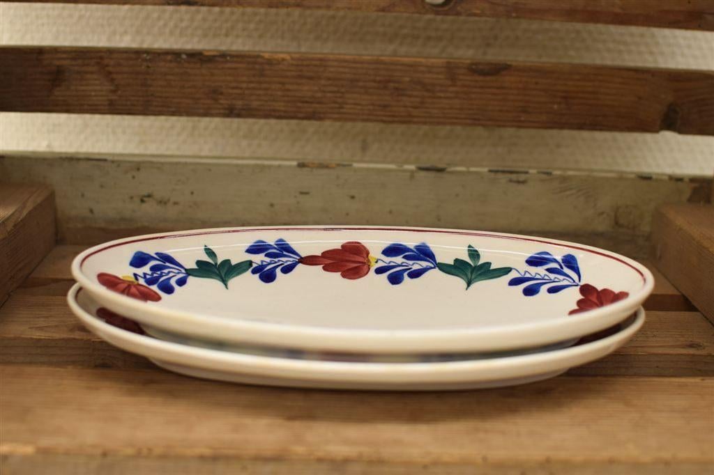 2 stuks P Regout boerenbont borden 46347, Huis en Inrichting, Keuken | Servies, Gebruikt, Ophalen of Verzenden, Bord(en), Wedgwood