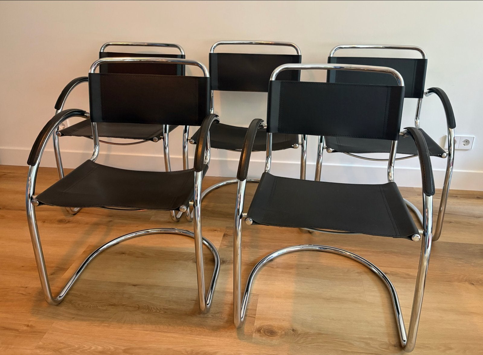 5 Vintage Italiaanse stoelen - Bauhaus / Mart Stam stijl, Antiek en Kunst, Ophalen